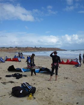 Kitesurfing