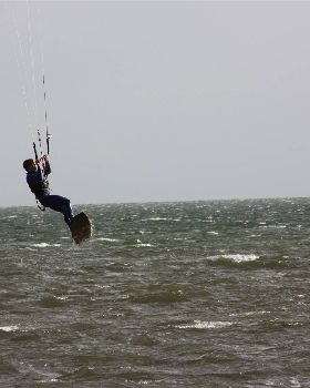 Kitesurfing