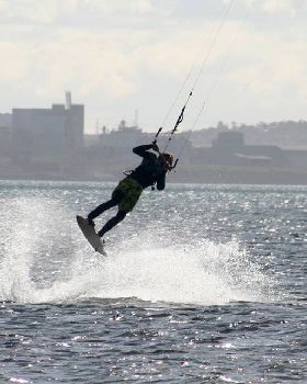 Kitesurfing