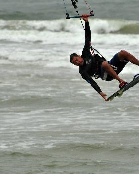 Kitesurfing