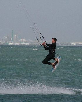 Kitesurfers 28JUN09 (7)
