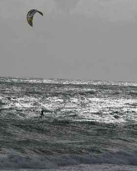 Kitesurfers 28JUN09 (46)