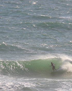 Kitesurfing