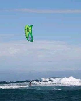 Kitesurfing
