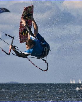 Kitesurfing