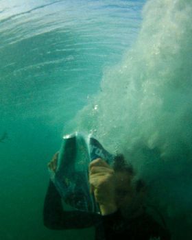 Kitesurfing