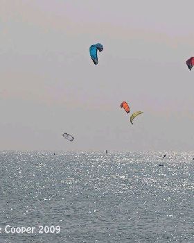 Kitesurfing