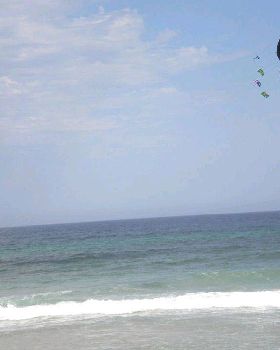Kitesurfing