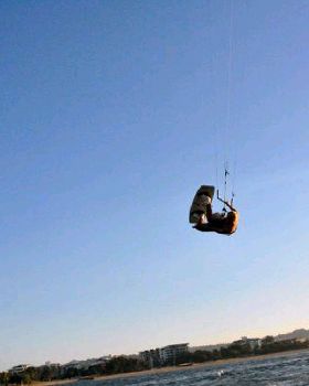 Kitesurfing