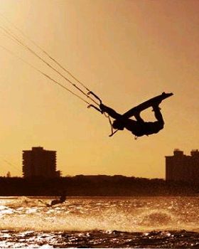 Kitesurfing