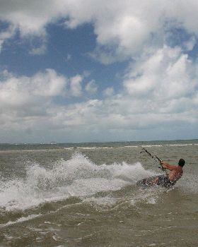 Kitesurfing
