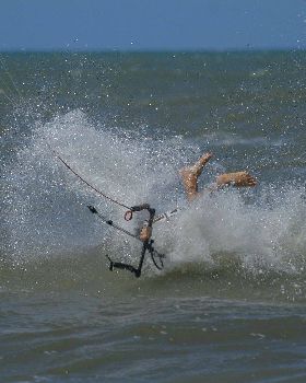 Kitesurfing