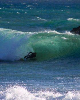 Strapless kitesurfing
