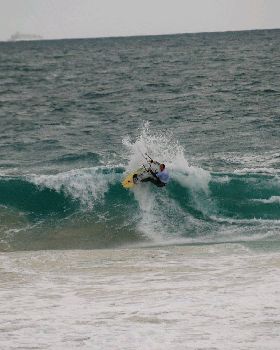 Kitesurfing