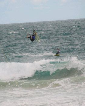 Kitesurfing