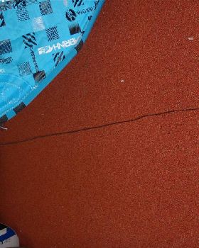 Single line attachment for back lines