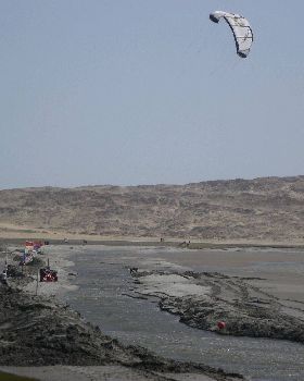 2010 0420luderitzday30009