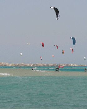 Kitesurfing