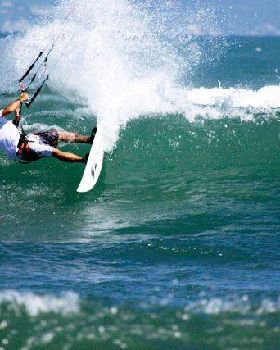 12m wave kiting...