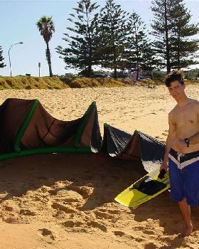 Kitemaking workshop 2003