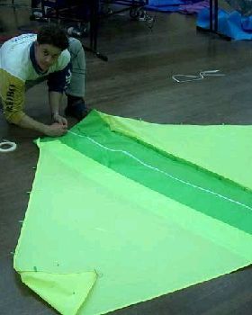 Kitemaking workshop 2003