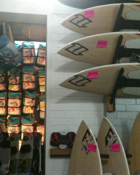 Kitesurfing