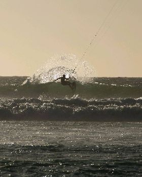 Kitesurfing