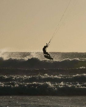 Kitesurfing