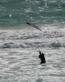 Kitesurfing