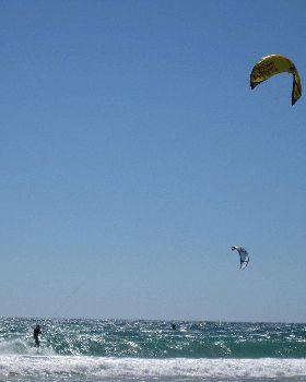 Kitesurfing