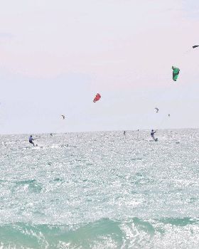 Kitesurfing