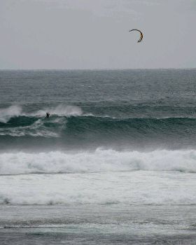 Kitesurfing
