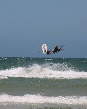 Kitesurfing