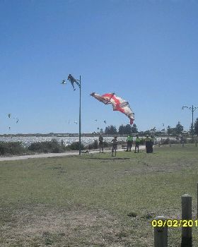 A friend from the council sent this to me with the caption "Kite Surfing @ Safety Bay EPIC FAIL!!!"