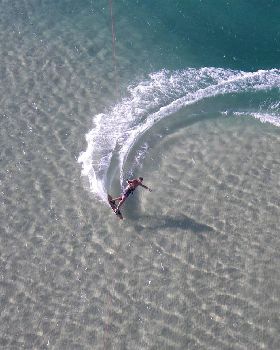 The Alley.. 14 knots, 13M CB IDS, 143 Wave Doctor