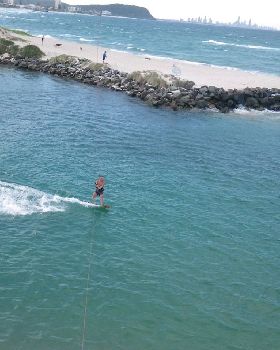The Alley.. 14 knots, 13M CB IDS, 143 Wave Doctor