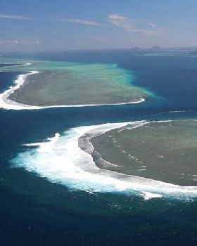 Kitesurfing