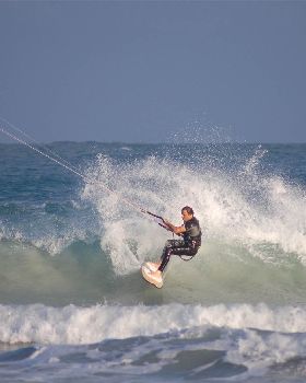 Kitesurfing
