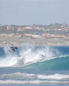 Kitesurfing