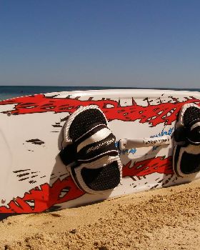 Kitesurfing