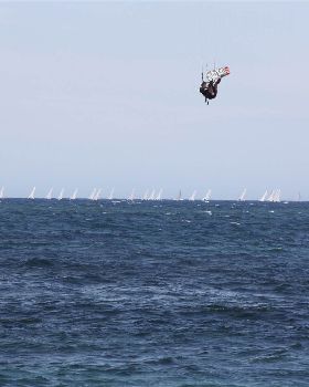 Kitesurfing