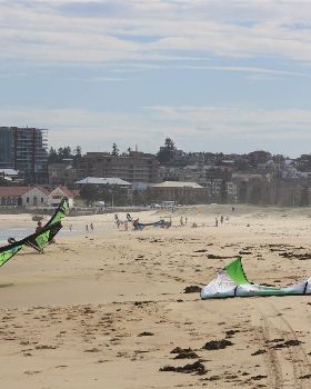 Kitesurfing