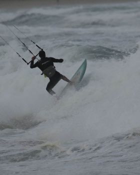 Kitesurfing