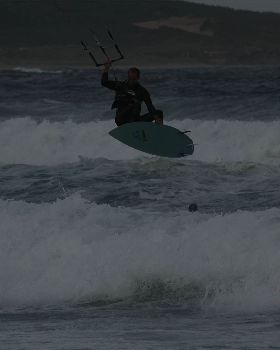Kitesurfing