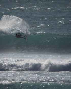 Kitesurfing