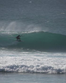 Kitesurfing