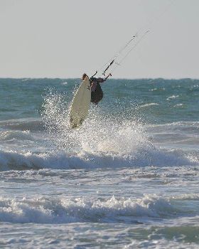 Kitesurfing in a WA Seabreeze