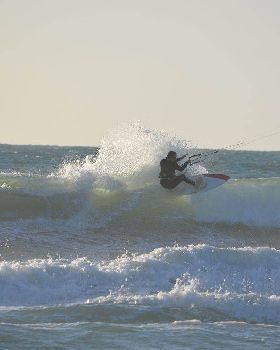 Kitesurfing in a WA Seabreeze
