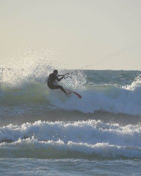 Kitesurfing in a WA Seabreeze