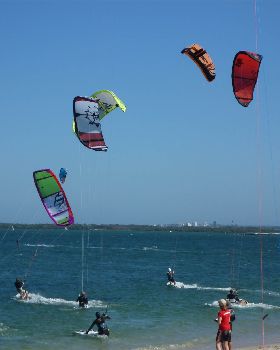 Kite Racing 5 Nov 2011